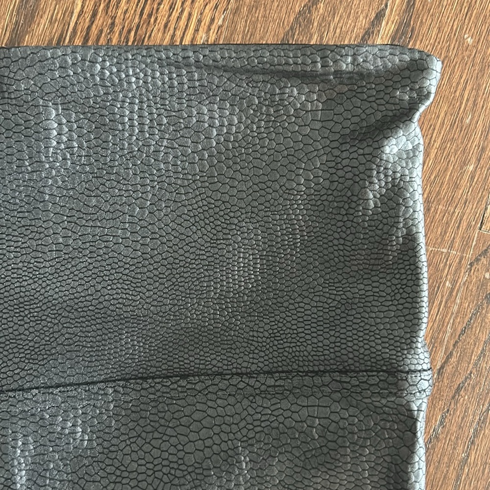 Nwot Spanx Size Large Python Embossed Faux Leathe… - image 2